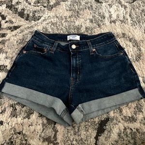 Levi jean shorts